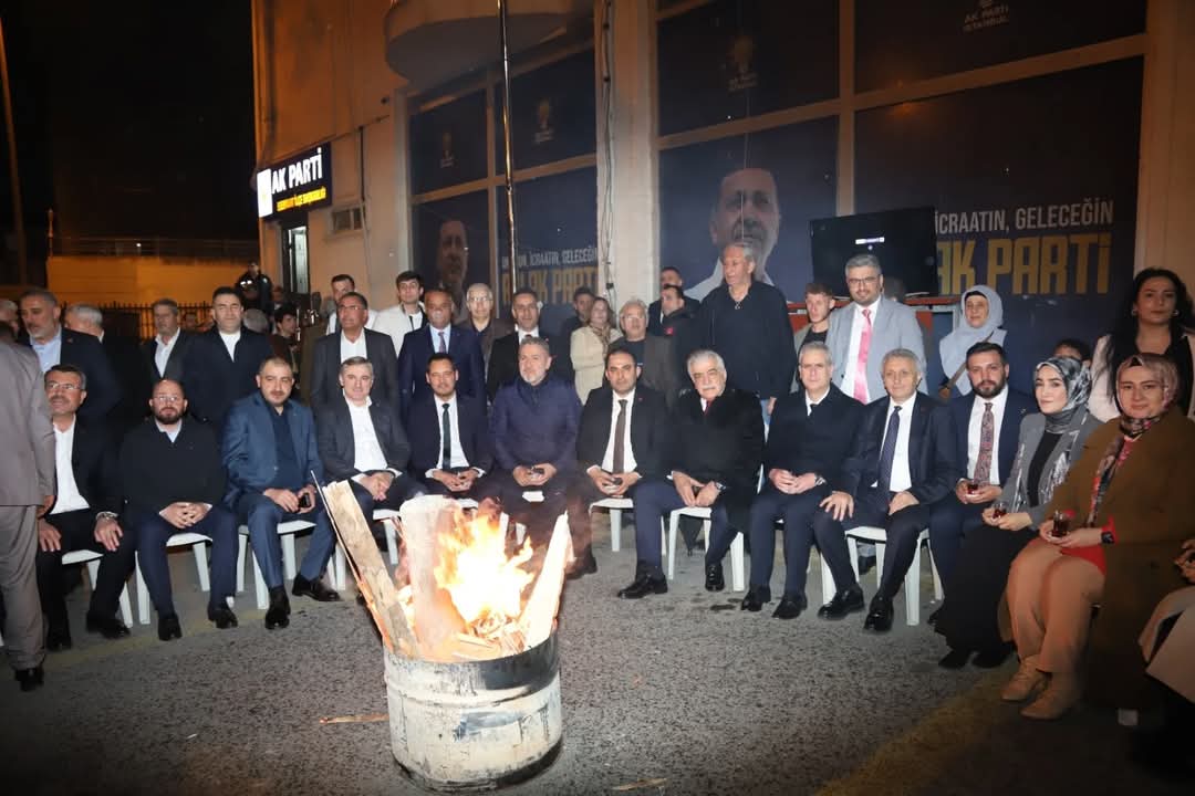 Teşkilat ailedir, AK Parti ailemizin en önemli hasleti de vefadır.

Teşkilatımızın Vefa İftarında, binbir türlü güçlük ve fedakarlıklarla çalışan teşkilat mensuplarımız ile bir araya geldik.

Bu güzel iftarı düzenleyen İlçe Başkanımız Sn. @togaycoban75'a canı gönülden teşekkür