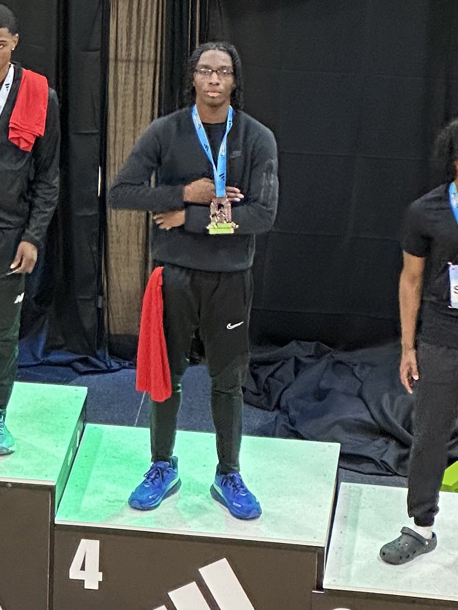 largo_track's tweet image. Malachi Willams 4th at Adidas Nationals 21.44 in the 200 #Classof2025