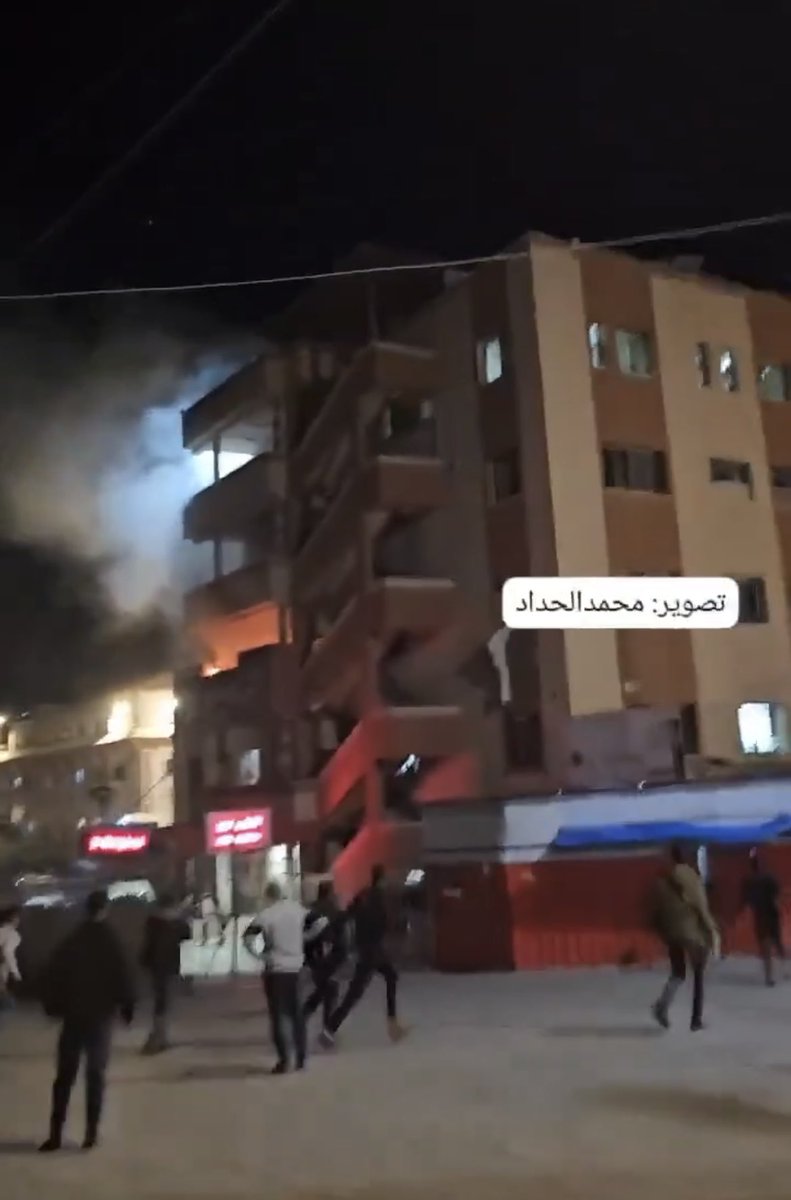 Yine hastaneyi vurdular!

İsrail’in Gazze’de vurduğu Nasır Hastanesi’nde, hastalar yanarak can verdi…