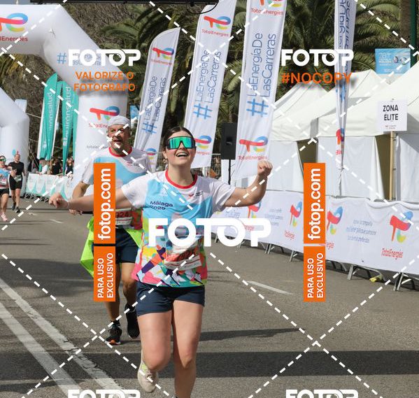 Primera media maratón. 
Dolor y satisfacción. 
Resistencia física pero sobre todo mental.
Otro reto superado. 
A seguir cruzando metas 🏃🏽‍♀️✅😵