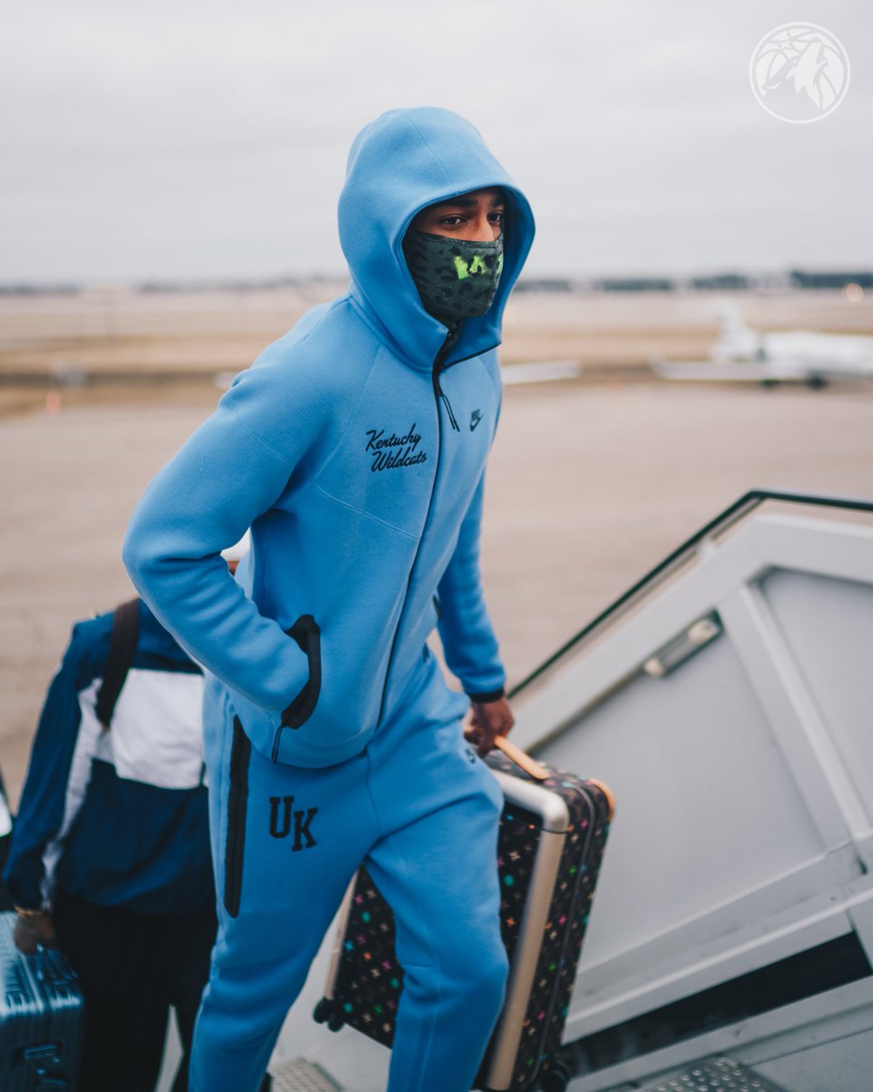 Rob Dillingham rocking Kentucky blue.