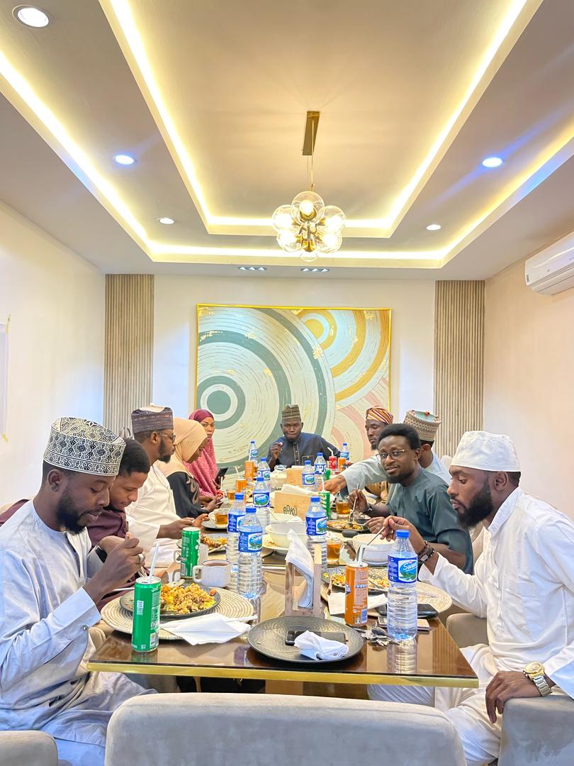 Usman__abba's tweet photo. #OBideint joint iftar 🍲🥂
Kaduna State chapter, Under the leadership of our Boss @ziter001.
May Almighty Allah bless you abundantly sir. Together with
@Mallam_jabeer
@AshirSir
@sir_meen1
And other dignitaries of the movement. A new Nigeria is very POssible https://t.co/2fUK7ItoBl