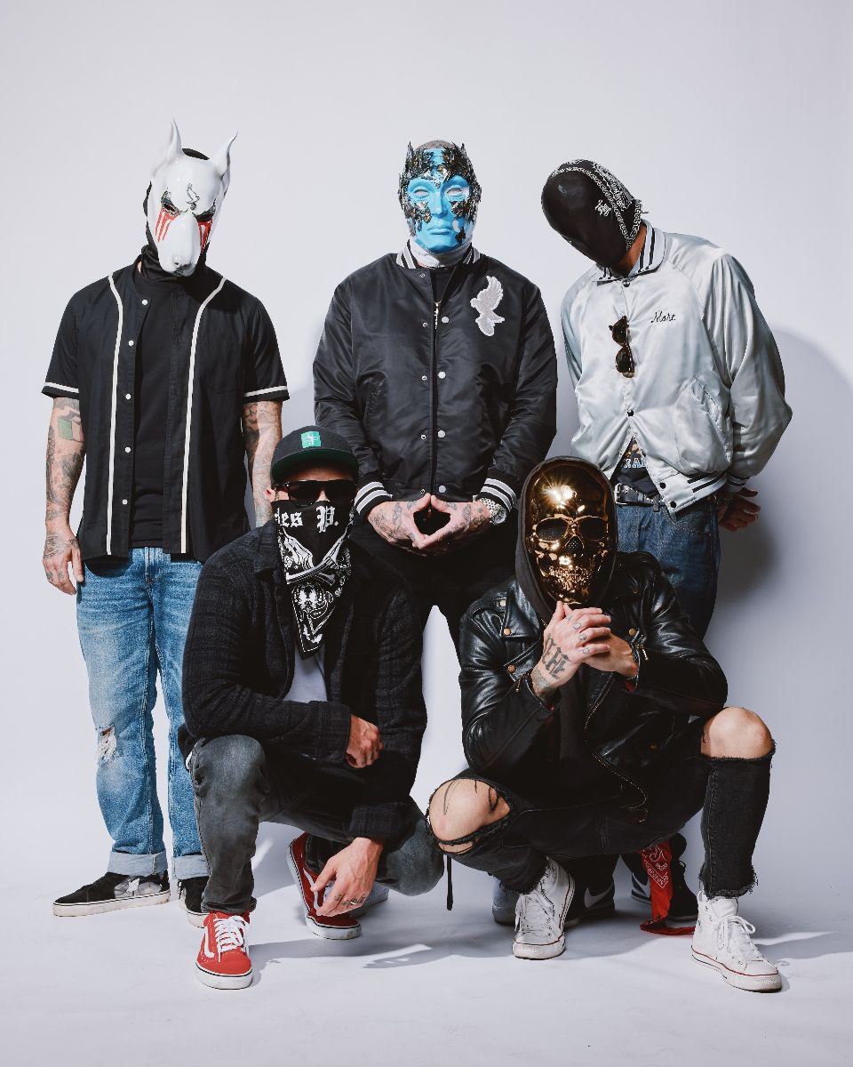 Missed our interview with <a href="/JDog_HLM/">JDog_HLM</a> of <a href="/hollywoodundead/">Hollywood Undead</a> ?
Then you missed J-Dog’s amazing Australian accent, it’s a fun one ➡️ youtube.com/@theundergroun…
#jdog #hollywoodundead #interview