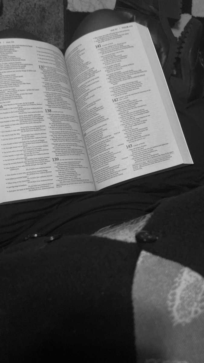 ruby_alive333's tweet photo. Psalm 139:12 says

"Even the darkness will not be dark to you; the night will shine like the day, for darkness is as light to you."
#bibleverse #christiangoth https://t.co/IL8LGunsud