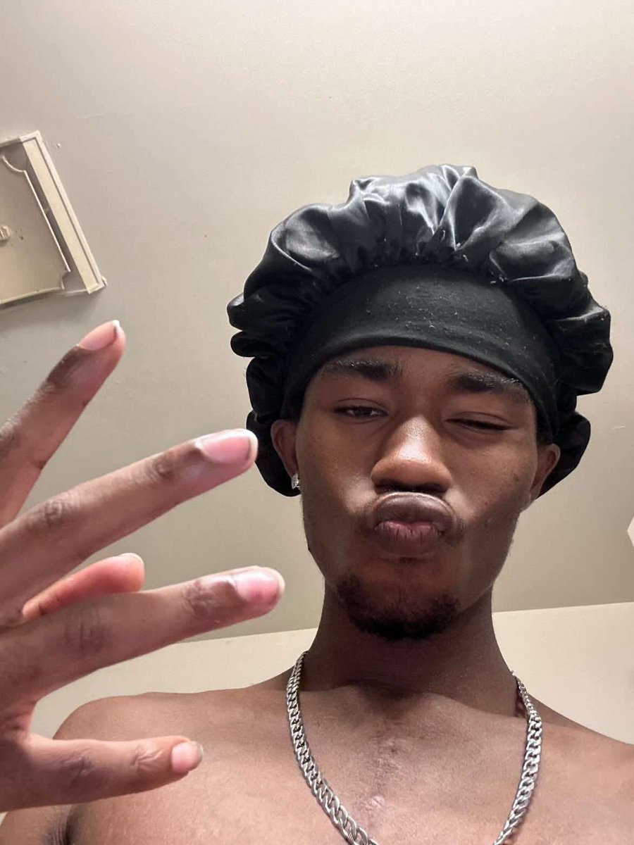 BDSLIMMYY's tweet photo. Face reveal 🫣🫣 https://t.co/G2anz4P4MQ