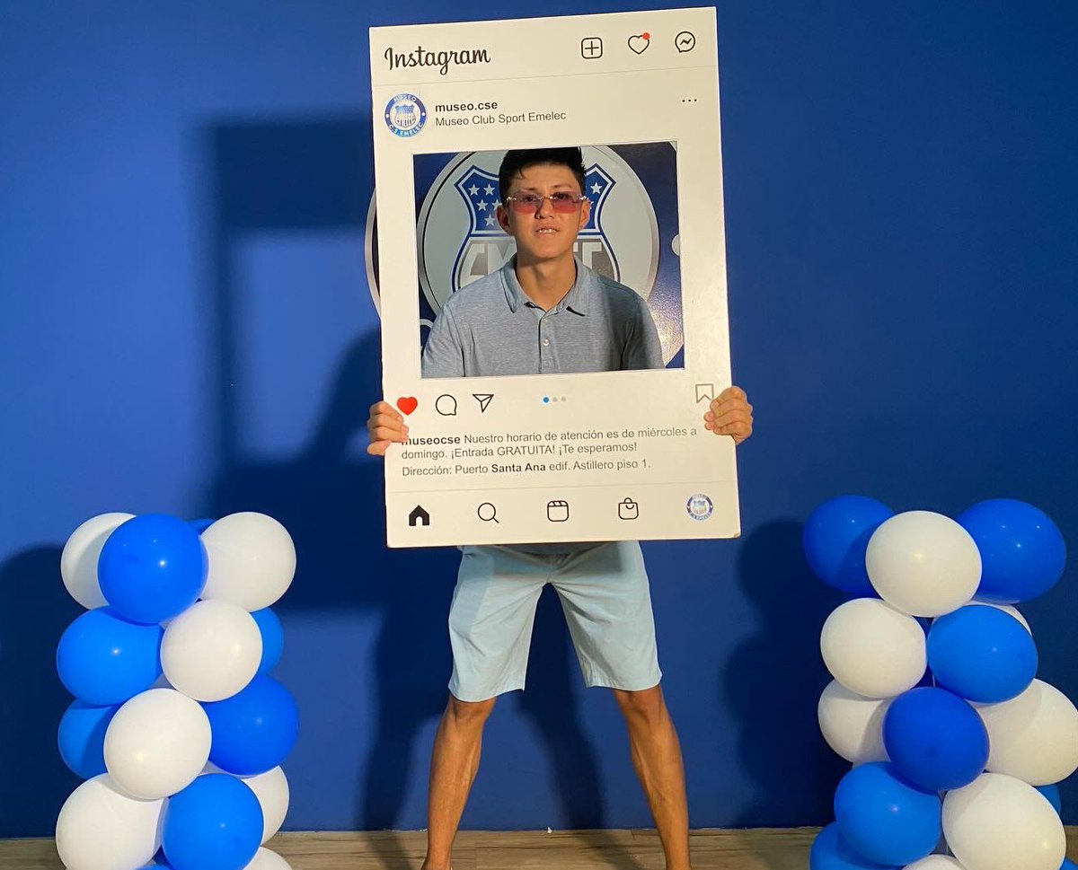 MuseoEmelec's tweet photo. 💙⚡ ¡Finalizamos el finde con la energía imparable de nuestra hinchada! Cada visita al museo es una muestra del amor por el Bombillo. 🔥⚽
📍 Puerto Santa Ana, Guayaquil
⏰ Miércoles a domingo, de 10:00 a 18:00
🎟️ Entrada gratuita
#MuseoCSE #PasiónEléctrica #Emelec https://t.co/fWWuwwG78M