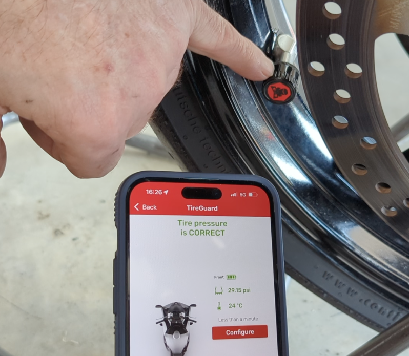 no1bloke's tweet photo. Going to have some fun with this #TPS #bluetooth tyre pressure sensor: https://t.co/hBIxj0coJY code: MIKE10 for 10% discount #RideLink @RideLink1  #BikerCommunity #motorrad #motorradfahren #Motorradliebe #motorradtour #tracklife #trackday #motorsport #motorcycle #motorbike #bike https://t.co/KvCSqKhDmf