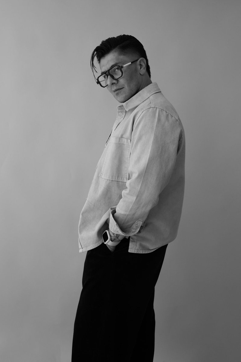 Las personas mas importantes no se buscan, la vida te las presenta

La vida no es lineal, a veces los caminos inesperados llevan a los destinos mas bonitos.
Dios no pondría un sueño tan grande en tu corazón, si no fueras capaz de hacerlo realidad.