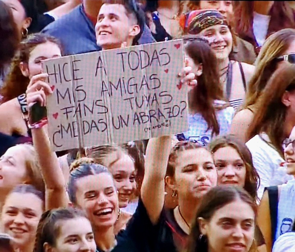 _TVeo_'s tweet photo. Yo en la violetagira https://t.co/oDmuMHj0N5