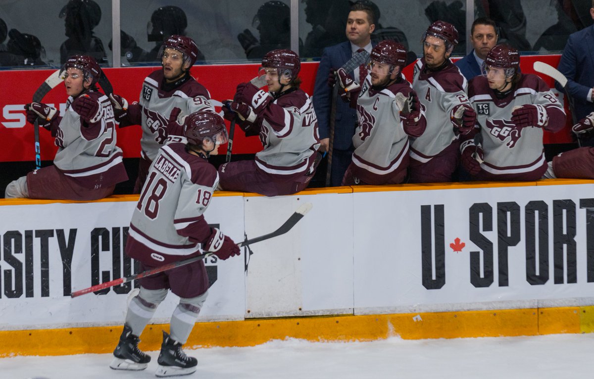 Richard Coffey (@_rich_coffey) on Twitter photo The Big House on Bank Street
It's a packed crowd tonight at TD Place as the <a href="/uOttawaGeeGees/">uOttawa Gee-Gees</a> are up 2-0 on <a href="/The_Stingers/">Concordia Stingers</a> after 20 minutes in the 2025 U CUP Men's Hockey National Championship.
📸 from the first frame in this one.
#USPORTS | <a href="/USPORTS_Hockey/">U SPORTS Hockey</a> The Big House on Bank Street
It's a packed crowd tonight at TD Place as the <a href="/uOttawaGeeGees/">uOttawa Gee-Gees</a> are up 2-0 on <a href="/The_Stingers/">Concordia Stingers</a> after 20 minutes in the 2025 U CUP Men's Hockey National Championship.
📸 from the first frame in this one.
#USPORTS | <a href="/USPORTS_Hockey/">U SPORTS Hockey</a>