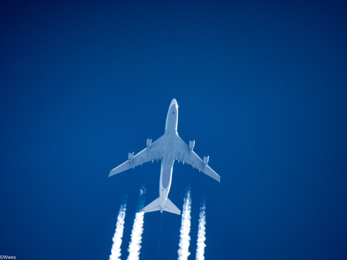wesleyb1989's tweet photo. March23:
#DLH470 #3C4AD7 (D-ABVW) #Germany #B744 BOEING 747-400 #34050ft  
(#NLspot #Planespotting #Nikon #P950 #P1000 #Aviation #Avgeek #ADSB) https://t.co/Lw54QYmTKh