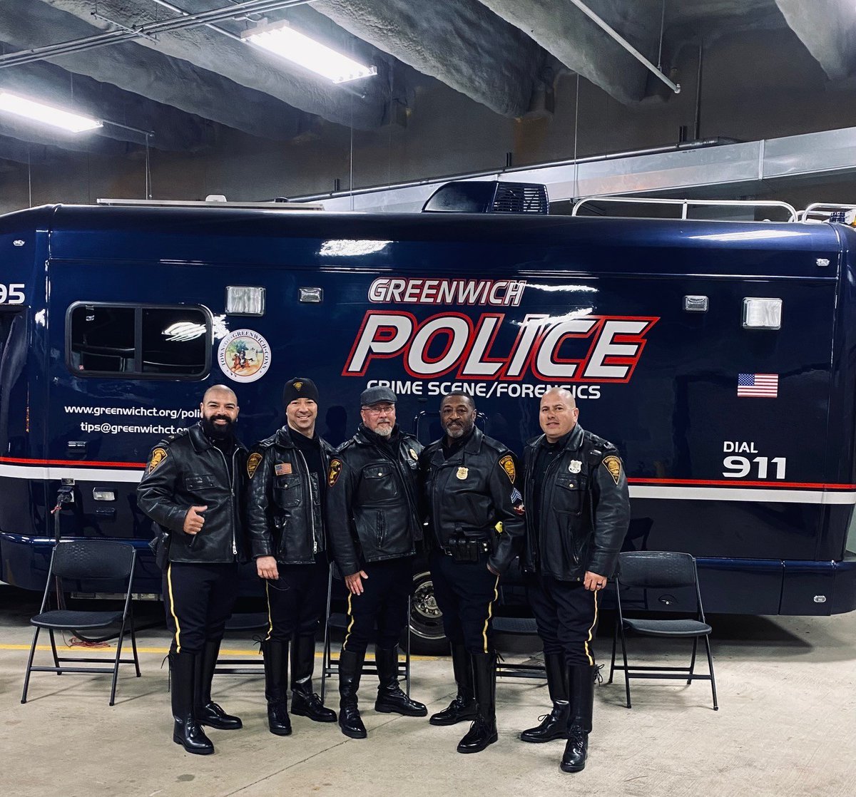 bptpolice's tweet photo. Today, the Bridgeport Police Department was proud to represent and celebrate at the Greenwich St. Patrick's Day Parade! โ๏ธ๐
#BridgeportPD #GreenwichPoliceDepartment https://t.co/4I0vLSw19n
