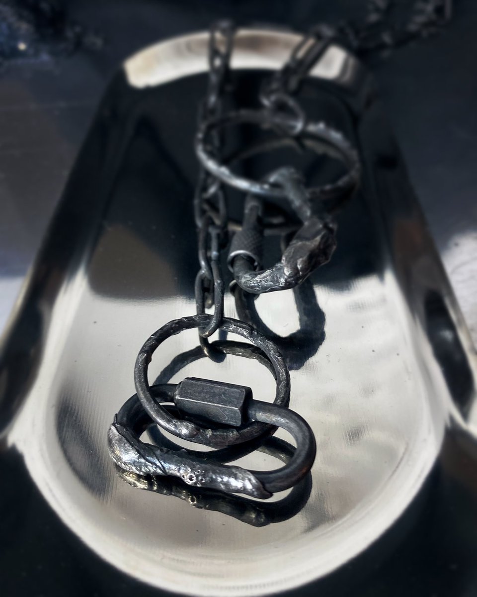 Краткое содержание марта