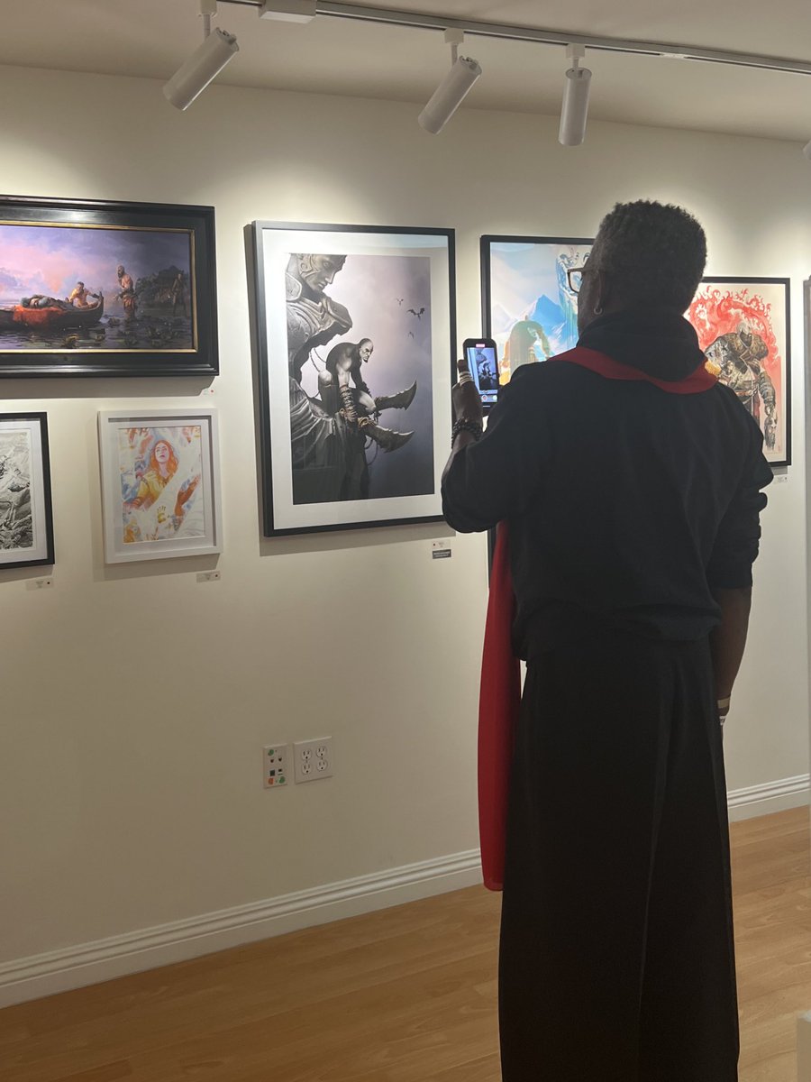 Last night was a pretty awesome. Seeing the God of War cast reunited and celebrating with friends was truly special. Cheers to another 20 🙌