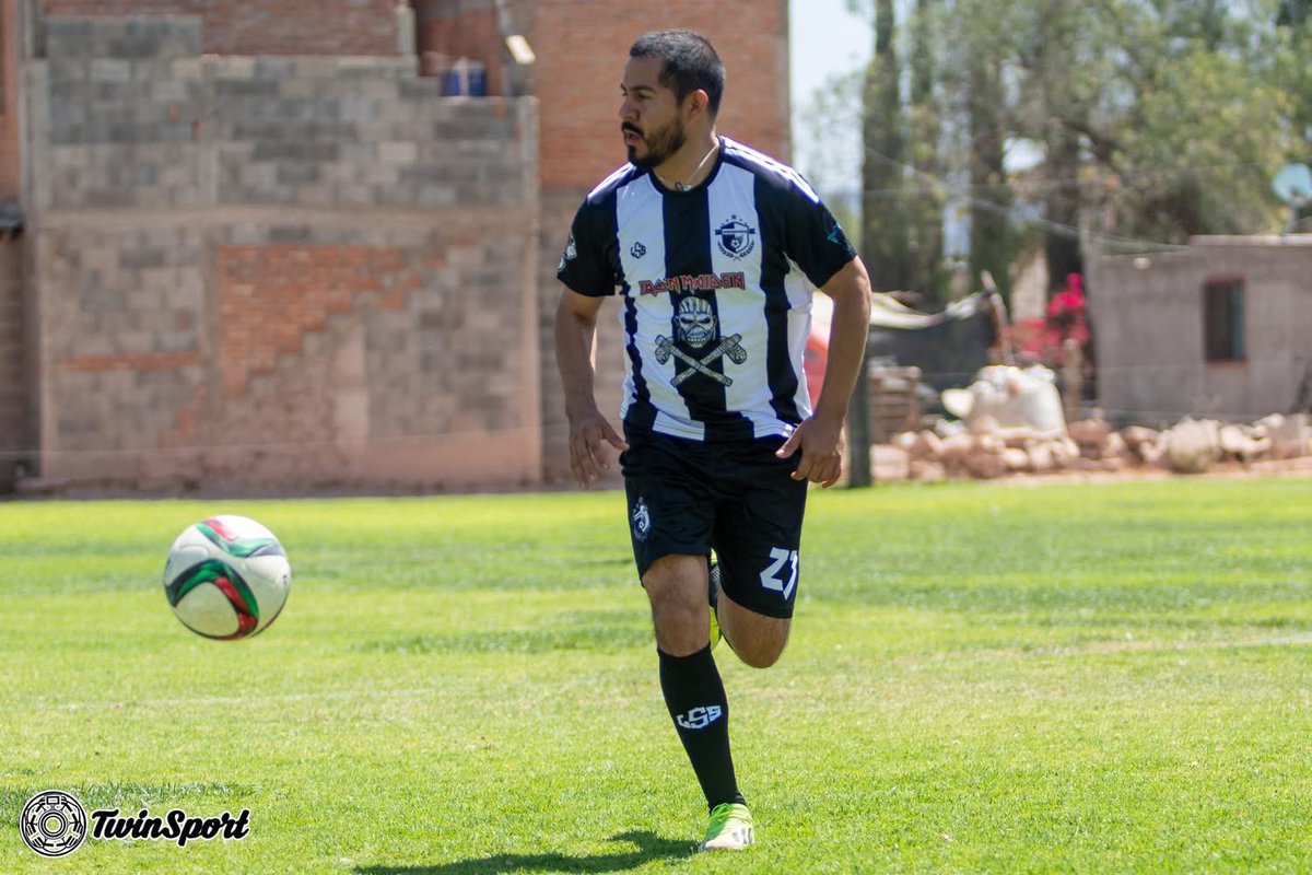 Siempre presente <a href="/IronMaiden/">Iron Maiden</a> 🤟🏻