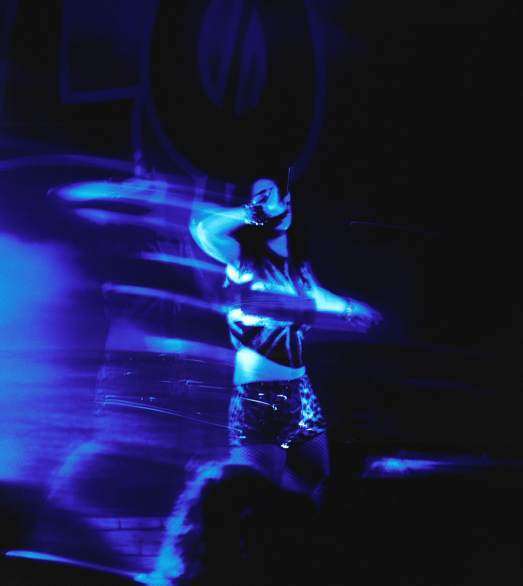 altwavemag's tweet photo. it's me! debbie debbie downerrrr
LØLØ live in London
📸: @heyitselizabxth
#altwave #lolo #altpop #altrock https://t.co/PTwDstnS5K