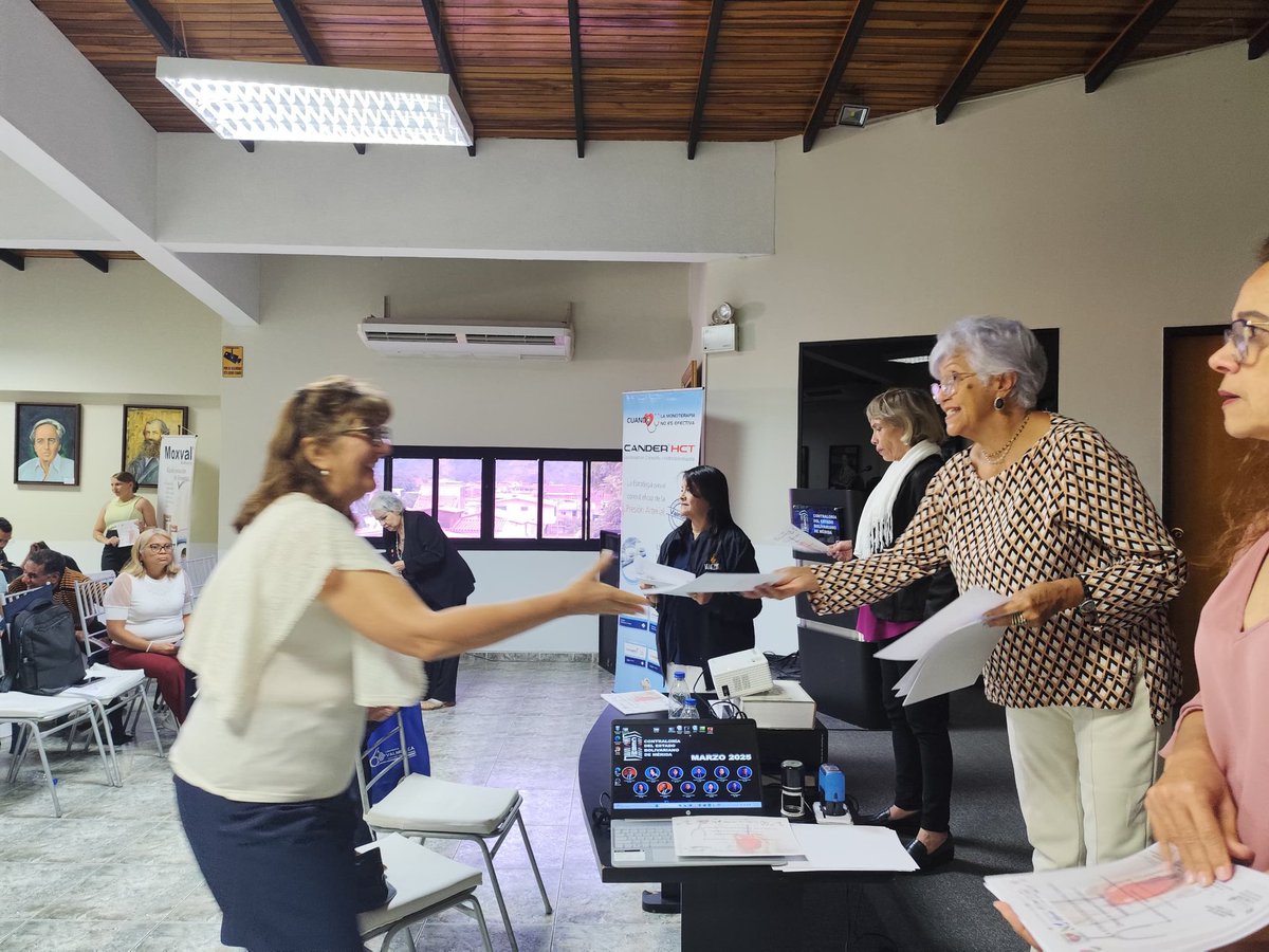 Corposalud_Mrd's tweet photo. CorpoSalud Mérida realizó curso de Cardiología para Médicos de Atención Primaria, Coordinado por la presidenta de la Fundación Casa Venezolana del Corazón y La licda. Gladys León de R. Directora de la Corporación de Salud Mérida; participaron más de 140 profesiones de la salud https://t.co/oOrKujQZAy