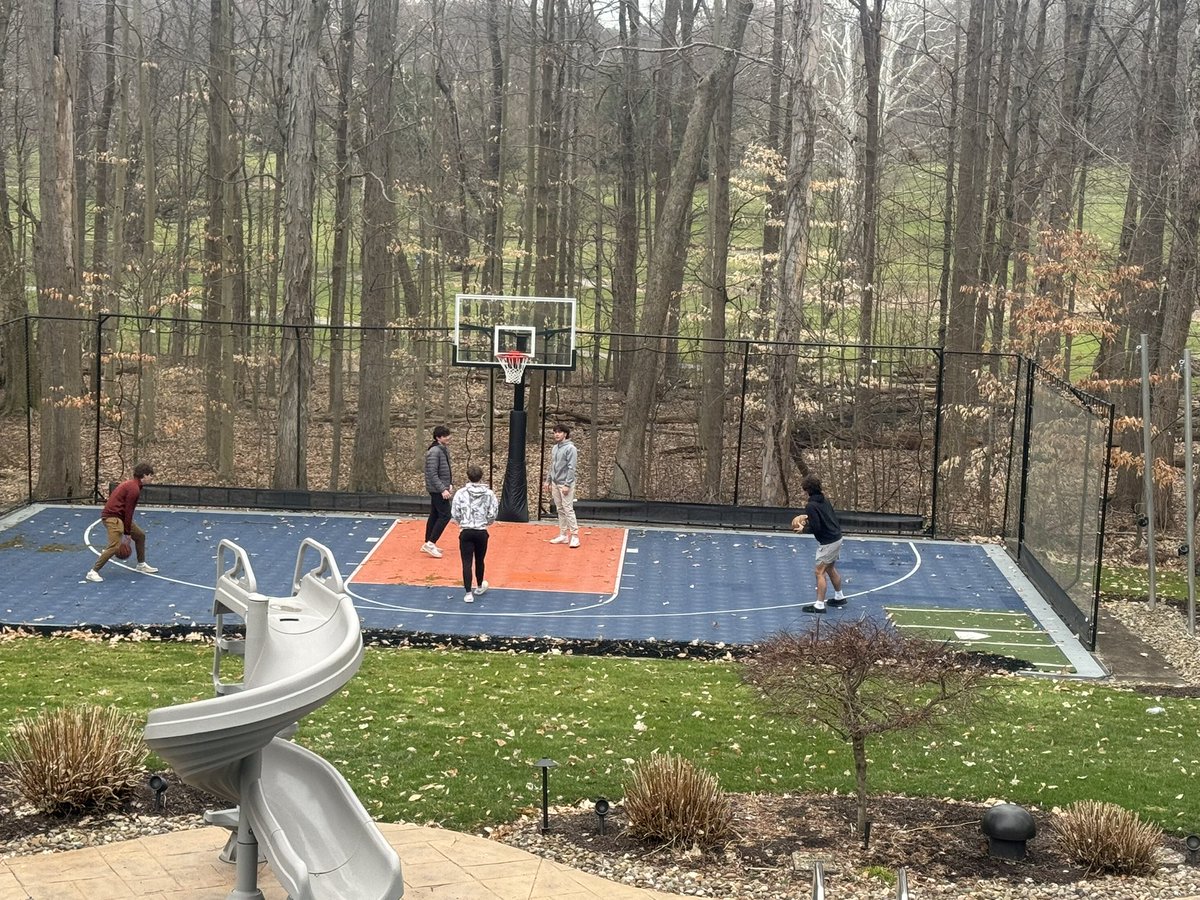 WJHS_Baseball's tweet photo. Our first Sunday Family Dinner of the year!

Thanks to @TammyAlberty and @Byrd1991 for hosting the team!

#GoWarriors https://t.co/nN8k2OzRl0
