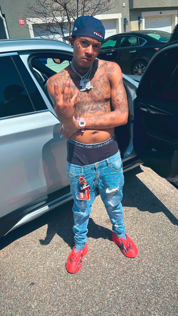 MulaGangMonTanaa9️⃣ tweet media