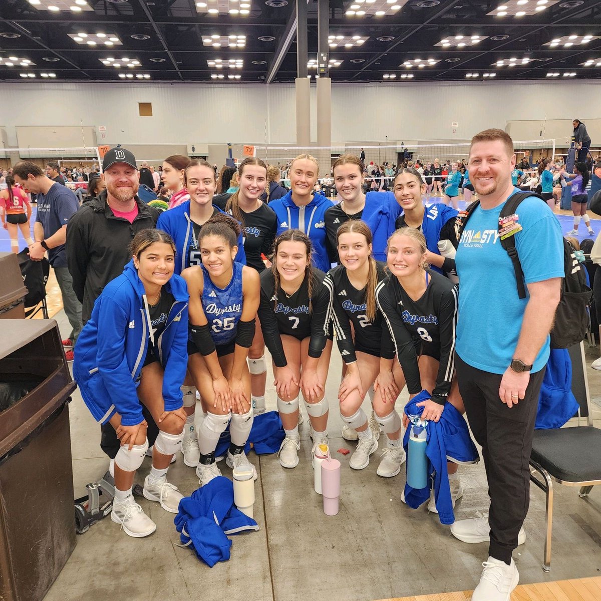 Even though we didn’t upgrade our bid, I’m still very proud that we finished strong with our 8-1 record for the tournament!  #MEQ #Indianapolis #reset #lovethisteam #dynasty17black
#2026girls
SLC next➡️