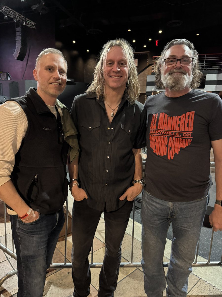 All Things Blues and Southern Rock (@jasonatbasrpod) on Twitter photo Great weekend catching up with friends. Saturday it was <a href="/tonyhigbee/">Tony Higbee</a>, out with Brother Cane, and today it was Jason Clark of <a href="/BourbonHouse_/">Bourbon House</a> stopping by for some Les Paul therapy. Great weekend catching up with friends. Saturday it was <a href="/tonyhigbee/">Tony Higbee</a>, out with Brother Cane, and today it was Jason Clark of <a href="/BourbonHouse_/">Bourbon House</a> stopping by for some Les Paul therapy.