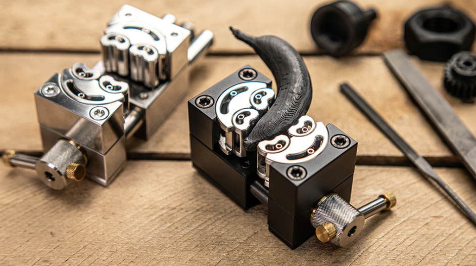 MetMo Fractal Vise｜超小型で固定をサポートし、まるで第三の手のように使えるフラクタル・バイス
rakunew.com/items/88714