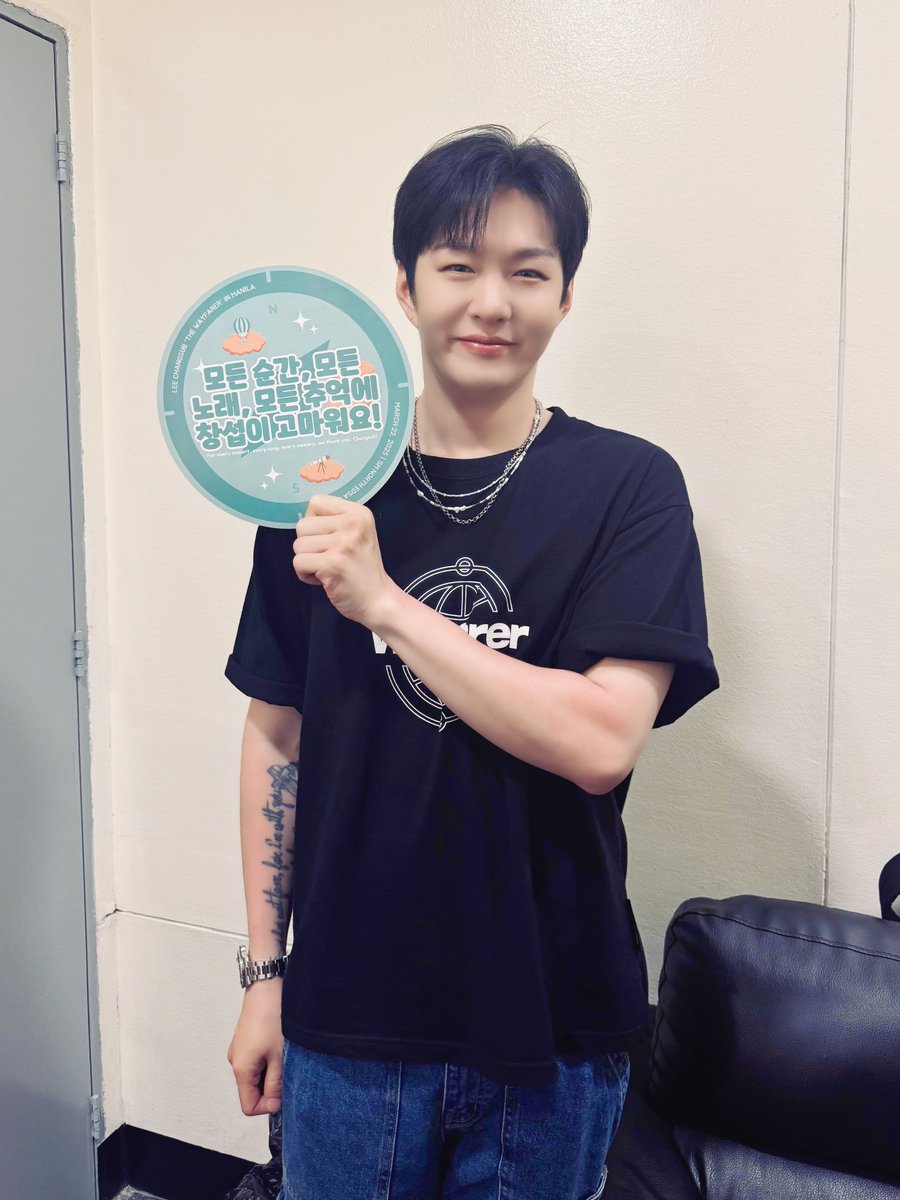 News5PH's tweet photo. Nagpasalamat ang #BTOB member na si #LeeChangsub sa fans matapos ang pagbisita niya sa Pilipinas para sa kanyang #Wayfarer solo concert na ginanap sa SM North EDSA Skydome noong March 22. #News5

📸: LeeCS_Official (X) https://t.co/qtYetr7cYQ
