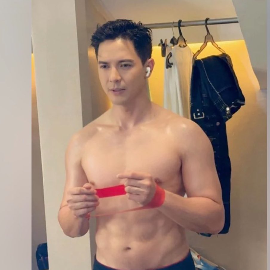 pAvsykel's tweet image. still not getting over the #BENCHBodyOfWork