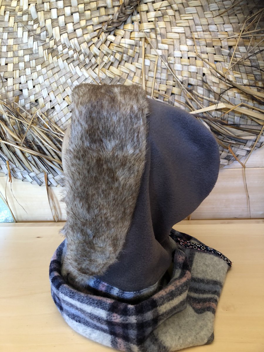 The Scarfie
A variety of faux fur versions 
$75 plus postage