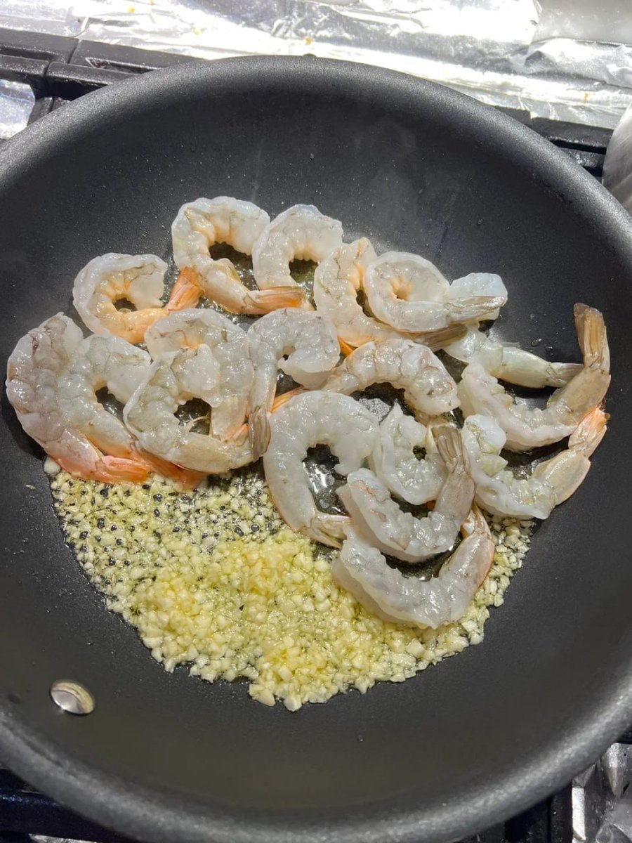 FishmanJim86932's tweet photo. Shrimps' pasta for dinner tonight 🍤🍝 https://t.co/C9MaPgWsKk