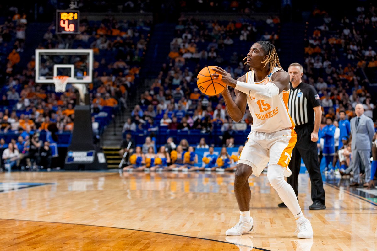 Tennessee Stats & Info (@vol_stats) on Twitter photo Jahmai Mashack played in his eighth NCAA Tournament victory Saturday, setting a new program record.
He is currently tied with Wayne Chism for the most NCAA Tournament game appearances by a <a href="/Vol_Hoops/">Tennessee Basketball</a> player, with 11. Jahmai Mashack played in his eighth NCAA Tournament victory Saturday, setting a new program record.
He is currently tied with Wayne Chism for the most NCAA Tournament game appearances by a <a href="/Vol_Hoops/">Tennessee Basketball</a> player, with 11.