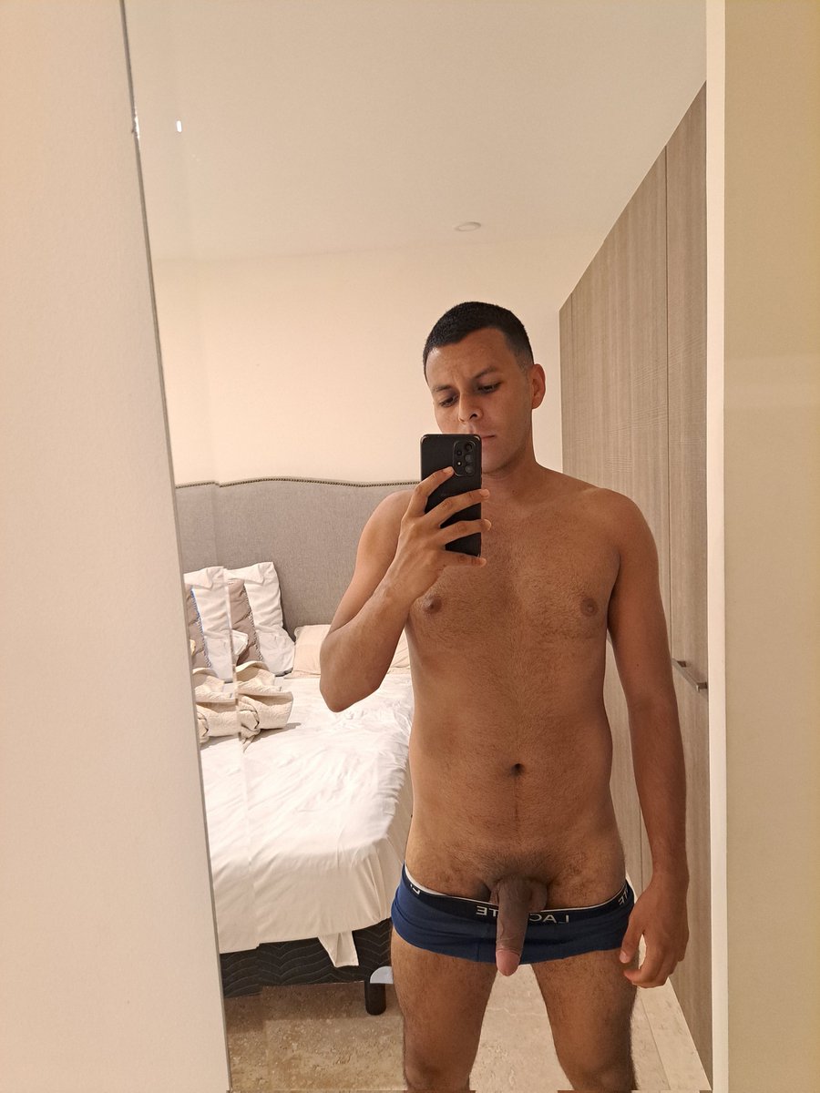 Alandro98's tweet photo. moreno 

@encuentrogaygdl 
@guadalajara_gay 
@EncuentroGayMty https://t.co/os1MiRNoJK