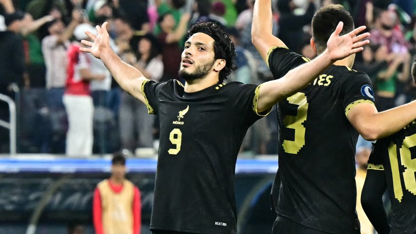 1) Con un Raúl Jiménez en modo superlativo, marcando 4 goles en dobletes consecutivos en la semifinal vs. Canadá y la final vs. Panamá, México al fin logró conquistar la Nations League; Javier Aguirre ya tiene una base y ahora deberá trabajarla, depurarla y mejorarla en un año...