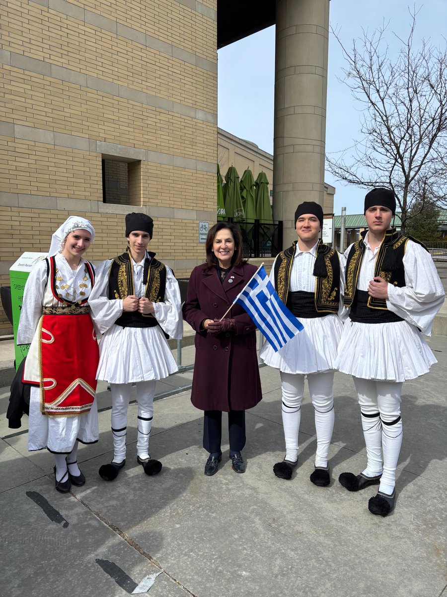 Effie Triantafilopoulos tweet media