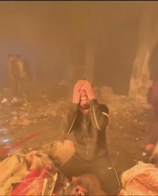 yobazcocuk's tweet photo. Gazze'de kardeşlerimiz katledilirken zorlandığımız boykotu bir hırsızı aklamak için yapmaya çalışıyorlar. Ramazan ayında şu görüntü dahi çamaşırının beyazlığı, içeceğinin gazı, çikolatanın tadından daha önemli gelmiyorsa Müslüman kardeşinin bir hırsız kadar kıymeti yok demektir! https://t.co/vMZB2kxMT4