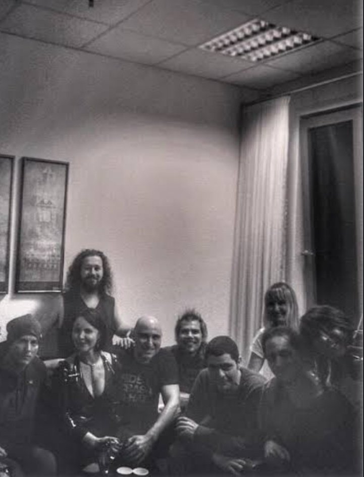 Biz sanatçılarımızdan razıyız 🫶 
#Duman #ŞebnemFerah