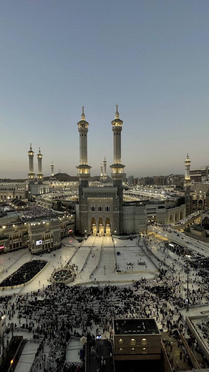 سردار کا گھر ، گھروں کا سردار ہے۔ 
#Makkah_and_Madinah_Eagerly_Await_You