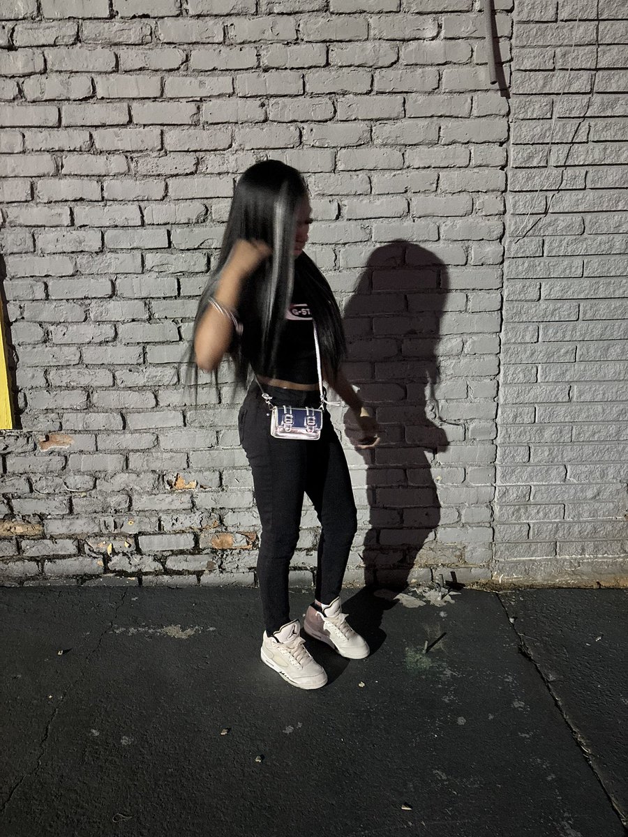 angelrenaaa's tweet photo. Hey man https://t.co/g4AWbxmYKb