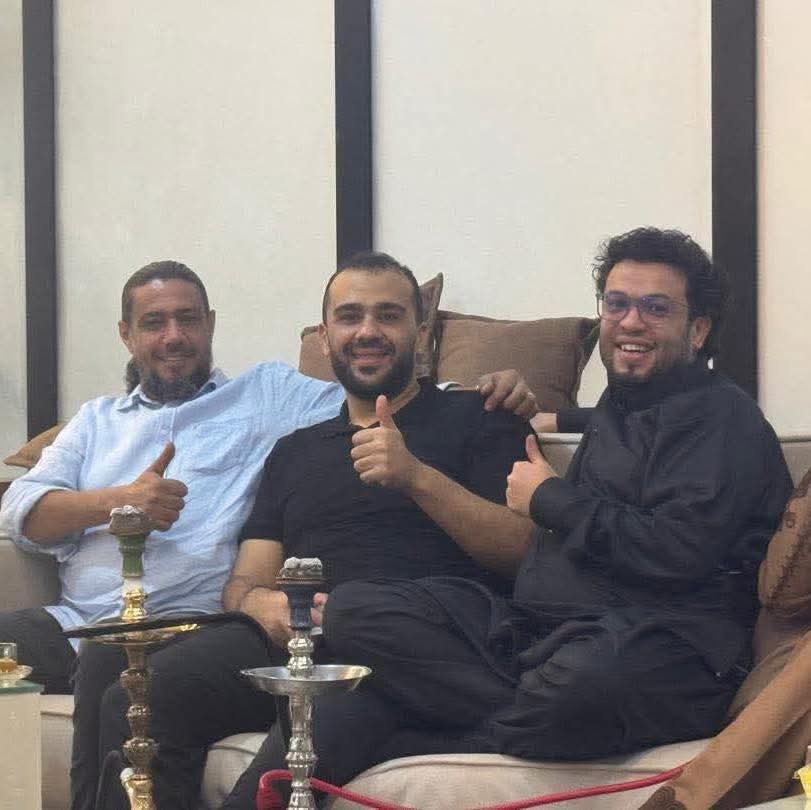oksanaalfa987's tweet photo. الصورة تَدل علي أنّ مُصابنا جَلّل ..! https://t.co/oxScqsKva8