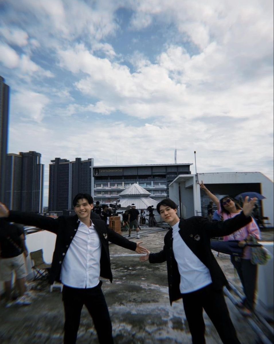 blumkii's tweet image. ‼️ FOR SKY AND NANI PLEASE ‼️

    ❗️FOR WHOLE HSF TEAM ❗️

Please don’t let #SkyNani and #HSF team’s hardwork go to waste. Let’s get them their well deserved achievements!🏆

Sky and Nani always gives us so much love, and as their fans we should try our best to return that…