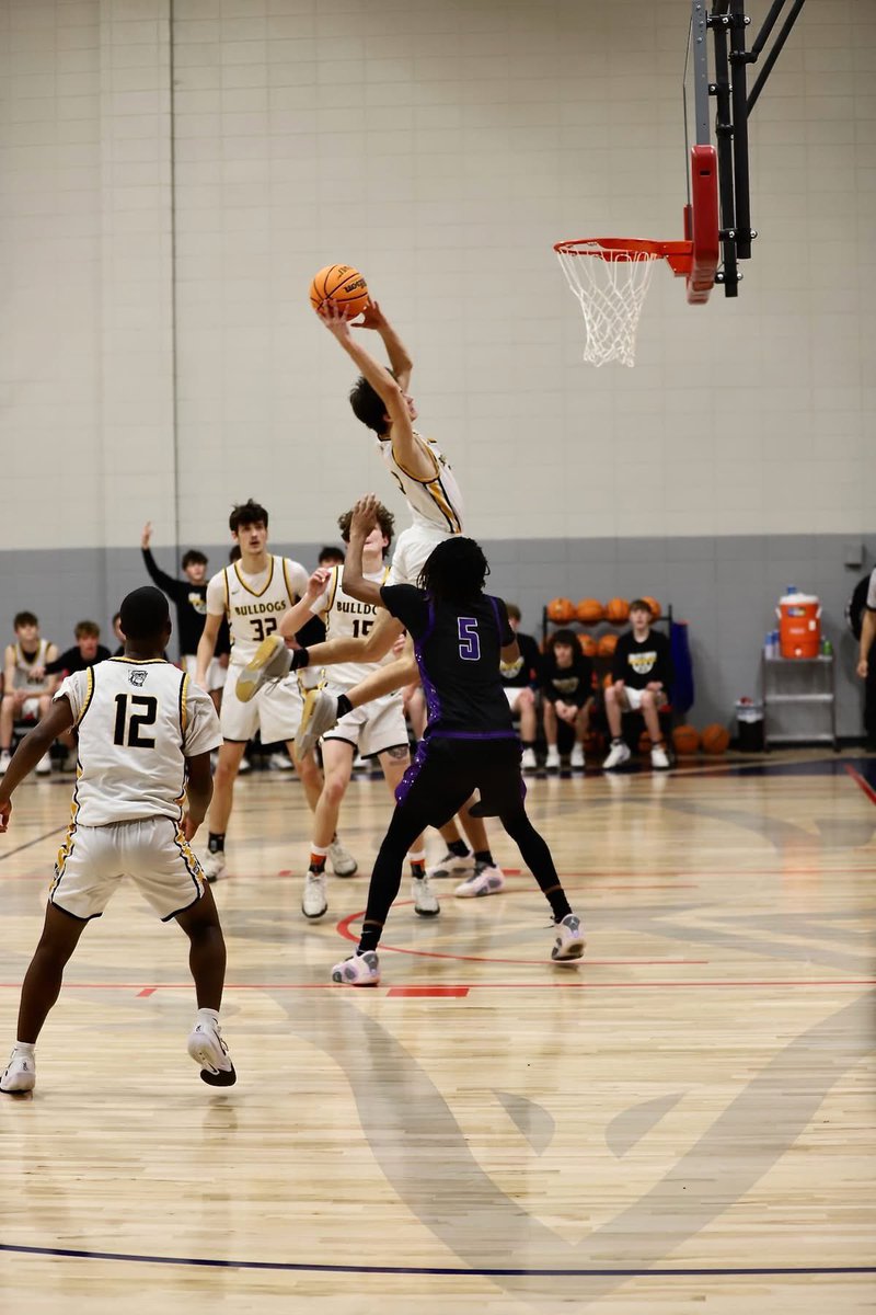 Final Senior Season Stats

Points - 360 (12.9 PPG)
Rebounds - 126 (4.5 RPG)
Assists - 28 (1 APG)
Steals - 23 (0.8 SPG)
Blocks - 19 (0.7 BPG)
3PT% - 37.2% (68-183)
FG% - 42.3% (eFG% - 53%)
TO% - 11.5%

Game Highs
Points - 23
Rebounds - 8
Assists - 4
Steals - 4
Blocks - 4
3’s - 7