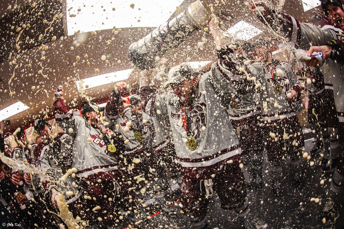 Greg Kolz (@gregkolz) on Twitter photo Congratulations to the <a href="/uOttawa/">Université d'Ottawa | University of Ottawa</a> Gee-Gees Men's Hockey Team on winning the <a href="/USPORTSca/">U SPORTS</a> 2025 University Cup and being crowed National Champions! (📷: <a href="/gregkolz/">Greg Kolz</a> / <a href="/GeeGeesMHKY/">uOttawa Men's Hockey | Hockey masculin</a>) #GGNation Congratulations to the <a href="/uOttawa/">Université d'Ottawa | University of Ottawa</a> Gee-Gees Men's Hockey Team on winning the <a href="/USPORTSca/">U SPORTS</a> 2025 University Cup and being crowed National Champions! (📷: <a href="/gregkolz/">Greg Kolz</a> / <a href="/GeeGeesMHKY/">uOttawa Men's Hockey | Hockey masculin</a>) #GGNation