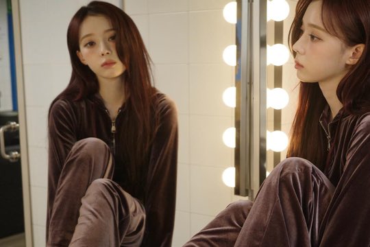 Jiwoo. (@jiwoochoiq) on Twitter photo 