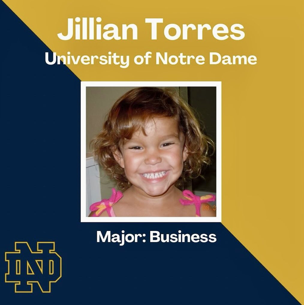 JETTorres2025's tweet image. 5 months away from moving into my dorm room at the University of Notre Dame! Go Irish 鈽橈笍 So excited! @NDsoftball @BSCBengals @LegacyLegendsS1 @CIFSS @ocvarsityguy