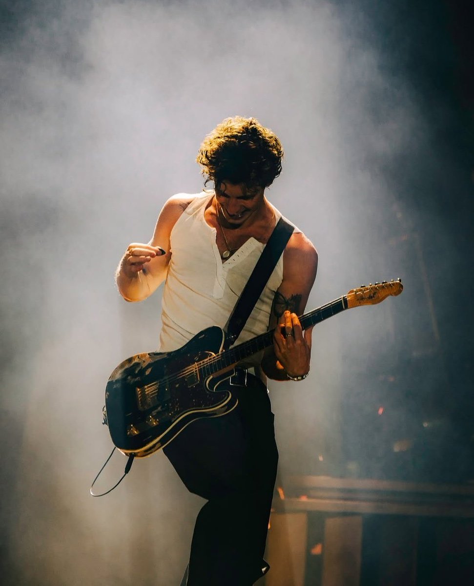 ShawnUpdatesSA's tweet photo. 📸| Shawn Mendes en el lollapalooza Chile 🇨🇱 https://t.co/JyHV5D8CZg
