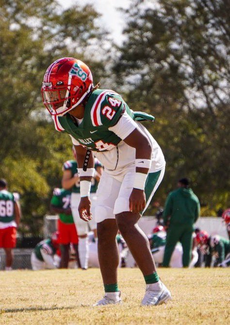 JamiyonGray's tweet image. after a good talk with @CoachBingham7 im officially blessed to receive my first off to mississippi valley @MizeFootball @ESPN3ALLDAY @shayhodge3