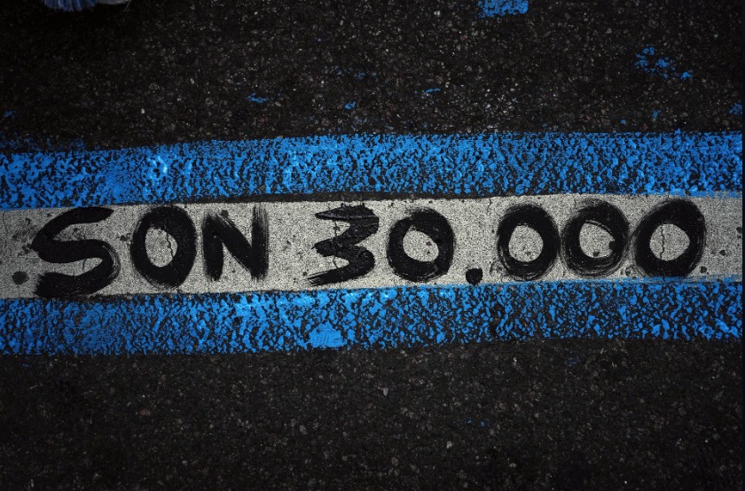 ferosoriano's tweet photo. Son 30 mil.
Nunca más.
(Foto de @FrancoFafasuli) https://t.co/VnKTx4UuCB