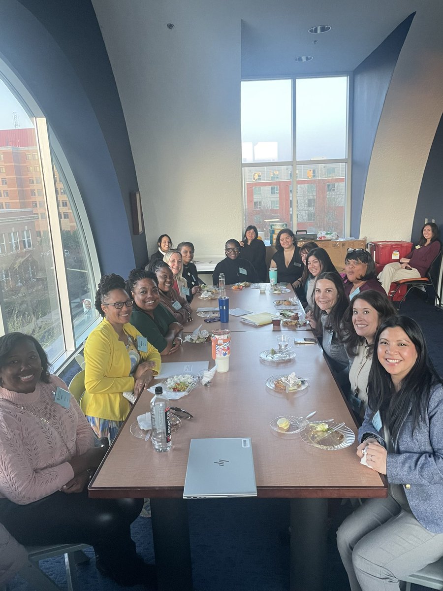 Honored to return as a mentor for the Smithsonian STEM Education Center Summit on attracting and retaining STEM educators! Excited to collaborate with fellow #STEMteacherleaders to drive meaningful change. <a href="/SmithsonianScie/">Smithsonian Science Education Center (SSEC)</a> <a href="/HowardU/">Howard University</a>