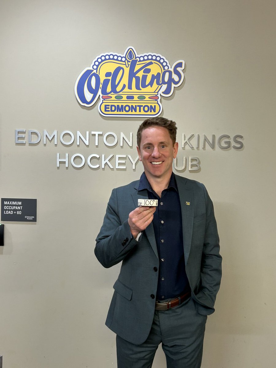 💯 It’s a milestone win! 💯

Tonight’s game marks win #100 as Head Coach for Luke Pierce! Congrats Coach!! 👑