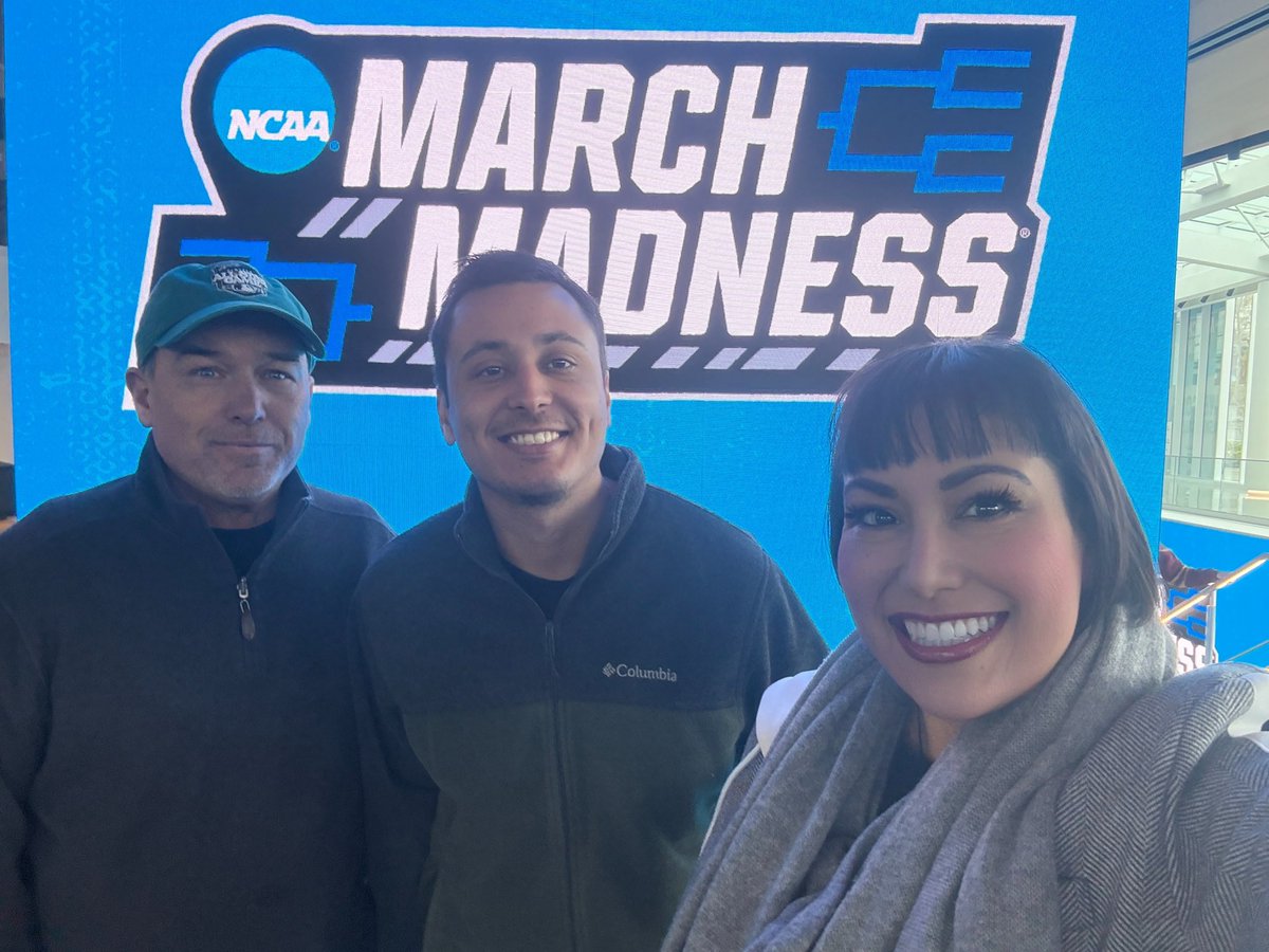 🏀 Madness has taken over! 

#CourtSideMagic
#MarchMadness 🏀 #mmadness 
#GameTime #CollegeHoops
#BracketBusted
#CinderellaStory
<a href="/NCAA/">NCAA</a> <a href="/MarchMadnessMBB/">NCAA March Madness</a> #mmadness <a href="/MarchMadnessMBB/">NCAA March Madness</a> #mmselfie